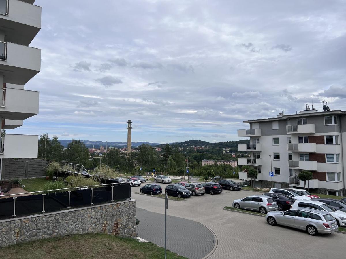 Apartament Z Tarasem Na Osiedlu Rakownica Jelení Hora Exteriér fotografie