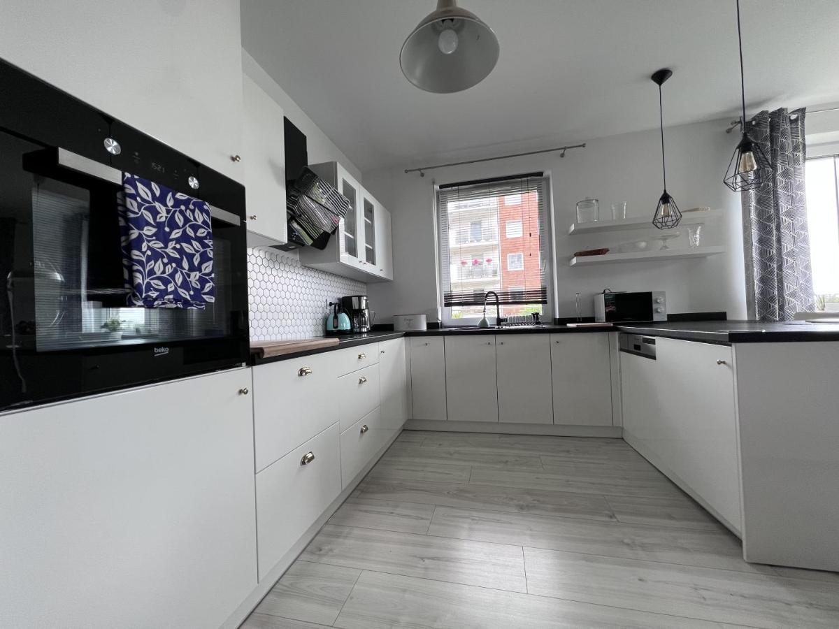 Apartament Z Tarasem Na Osiedlu Rakownica Jelení Hora Exteriér fotografie