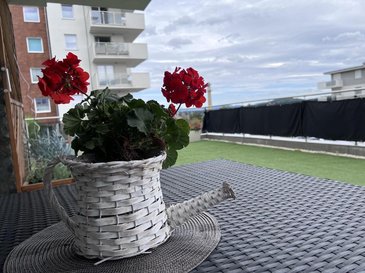 Apartament Z Tarasem Na Osiedlu Rakownica Jelení Hora Exteriér fotografie