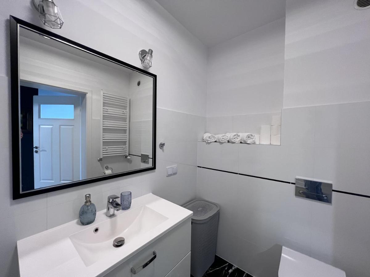 Apartament Z Tarasem Na Osiedlu Rakownica Jelení Hora Exteriér fotografie